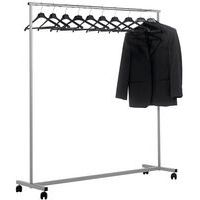 Kleiderständer und Garderobe